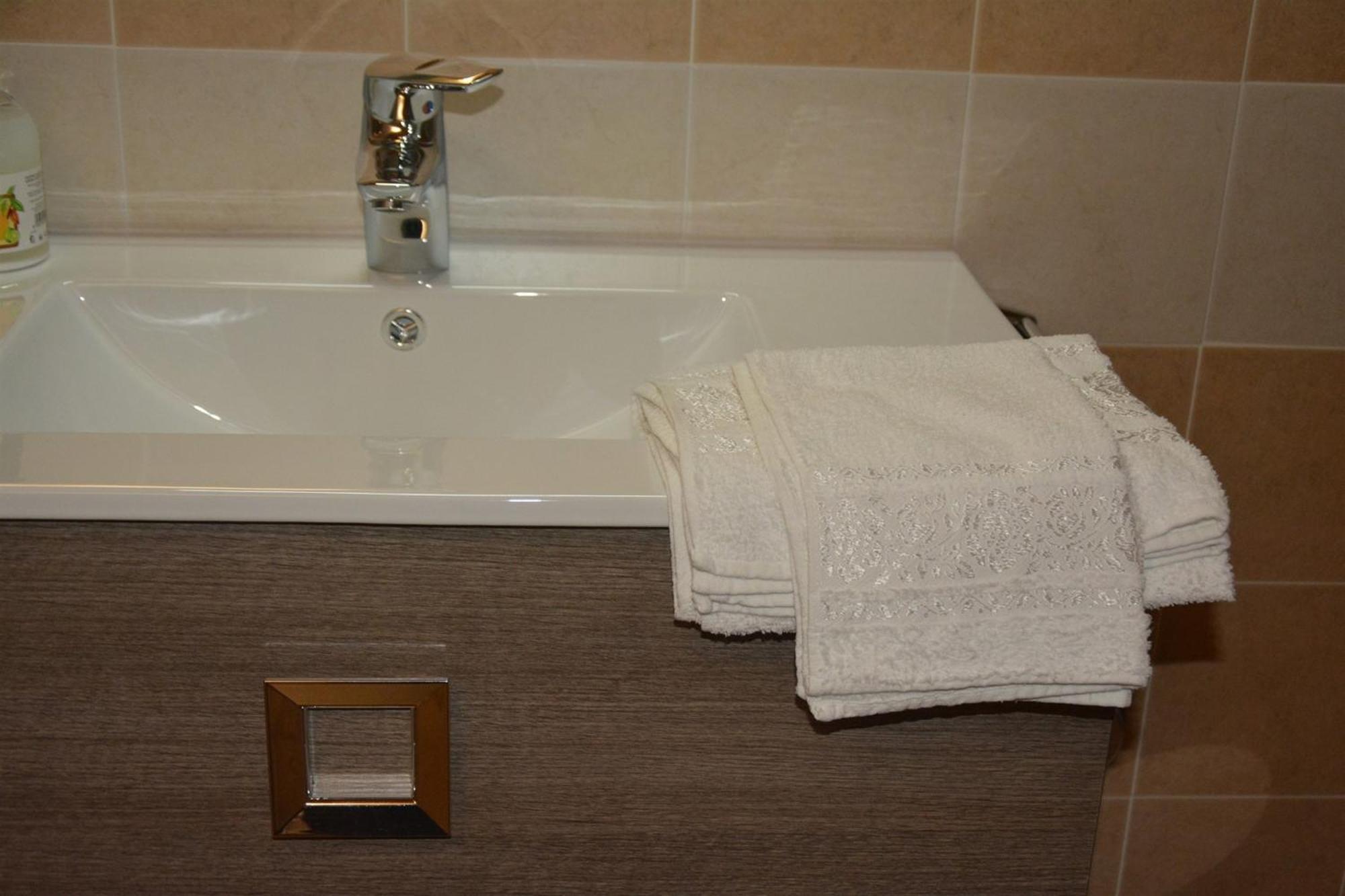 Monte Goj Apartments Комо Екстериор снимка